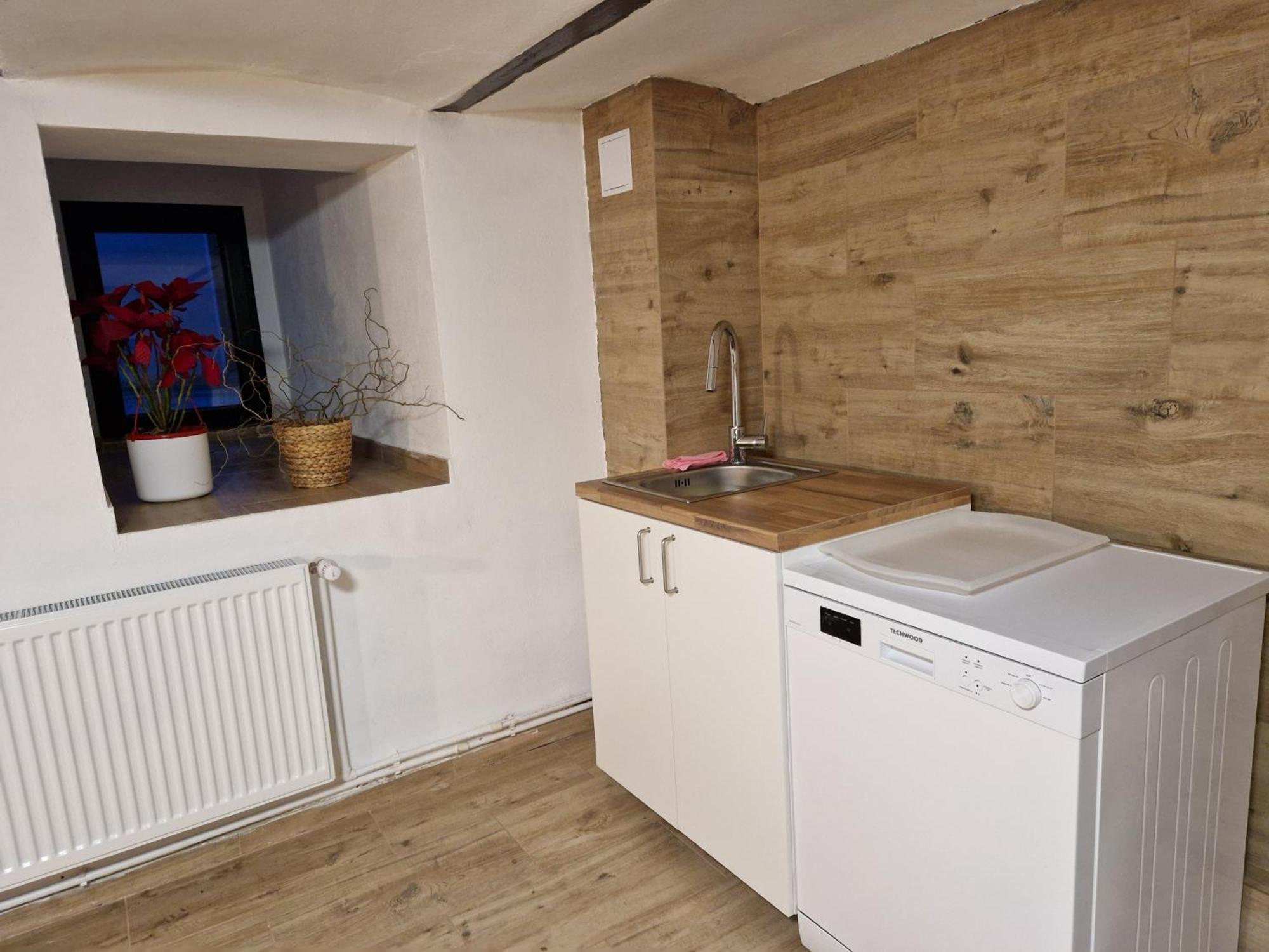 Casa 7 Sate Apartament Sacele Ngoại thất bức ảnh