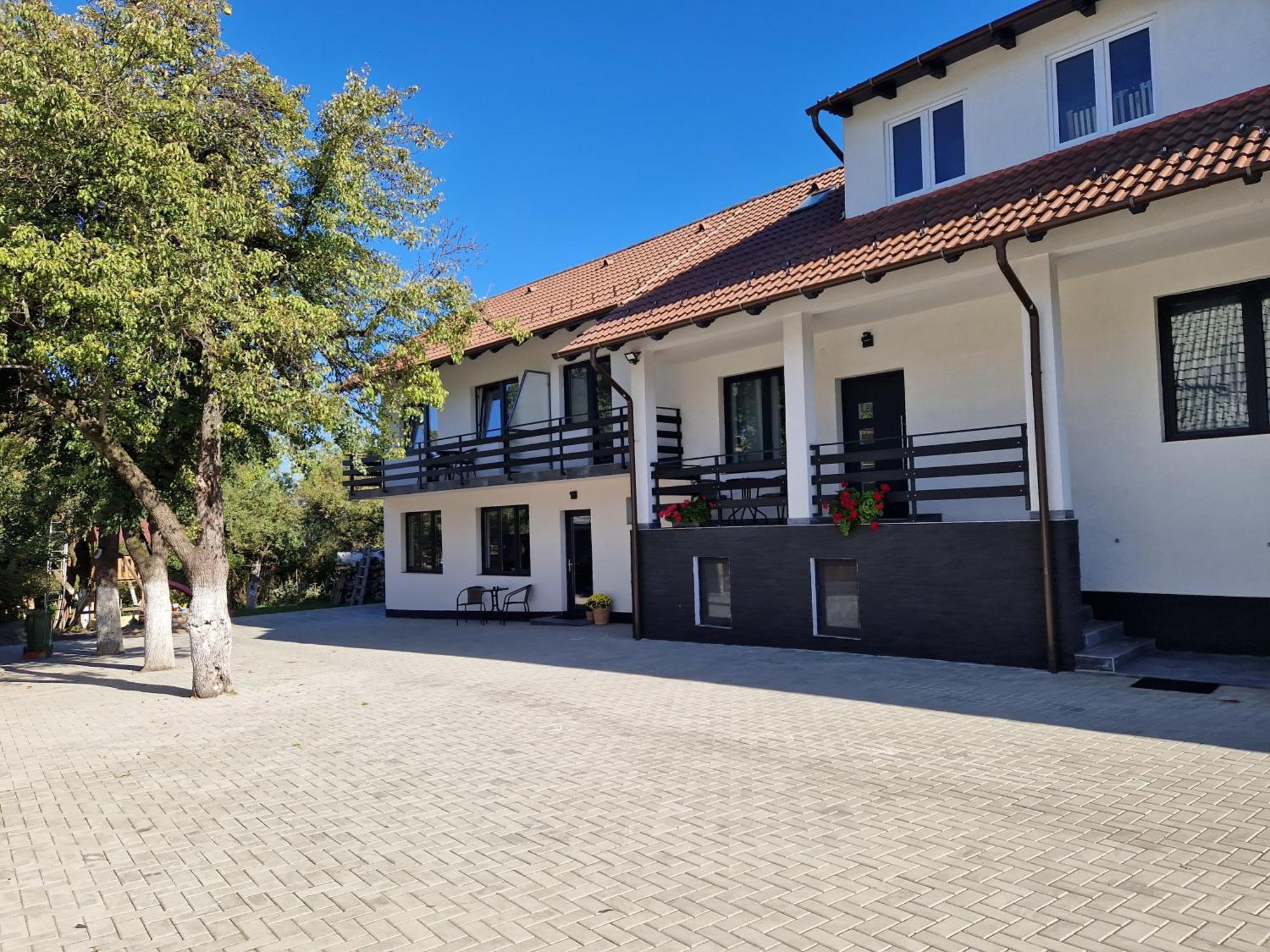 Casa 7 Sate Apartament Sacele Ngoại thất bức ảnh